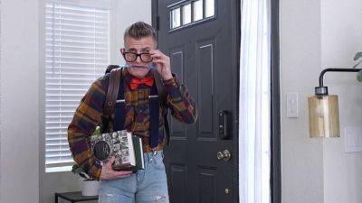 Veronica Church teaches her inexperienced stepson how to handle a wild 3-way with sex robot help - sexu.com - Usa