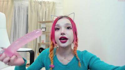 Deepthroat Queen Fucking Her Throat With Long Dildo - hclips.com