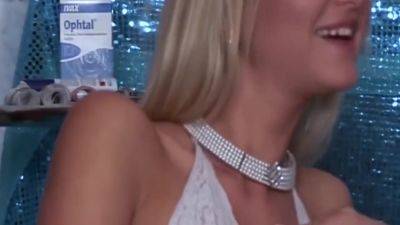 Hot Blonde Nurses Got Wild When Doctor Left The Room - hotmovs.com