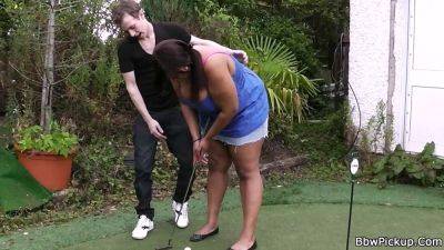 Hot white dude pounds chubby ebony girlfriend from behind - sexu.com - Czech Republic