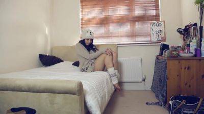 Mtn Winterwarmer - Zoe Moore - upornia.com