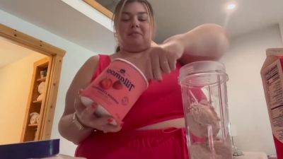 Ssbbw Beautiful Women Eating For Belly Fat Gain #bigbelly - upornia.com