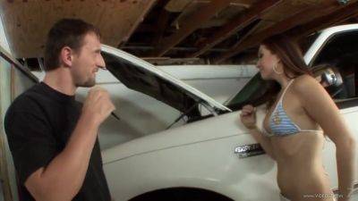 Horny Sex Video Brunette Exotic , Take A Look - Elizabeth Darling - upornia.com