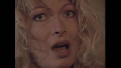 Spellbinding Milf Bombshell Pops Up In New Sex Video - hotmovs.com