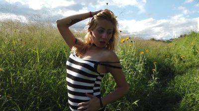 Danny Moon - Convierte Un Picnic En Una Sesion De Exhibicionismo - upornia.com