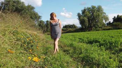 Danny Moon - Convierte Un Picnic En Una Sesion De Exhibicionismo - upornia.com