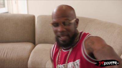 Im your biggest fan, let me suck your dick! - txxx.com