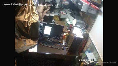 Hackers use the camera to remote monitoring of a lover's home life.600 - hotmovs.com - China