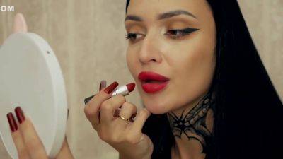 My Stepsister Bought A Bright New Lipstick And Decided To Test It On Me - hclips.com