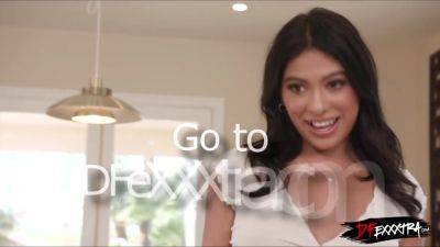 Im your biggest fan, let me suck your dick! - hotmovs.com