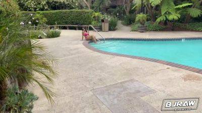 Nadia Gets Naughty - BJRaw - hotmovs.com