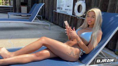 Gia Gobbles Down Cock - BJRaw - hotmovs.com