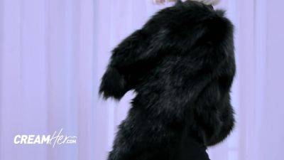 Tabitha Poison's Satisfying Pussy Pounding And Creampie - hotmovs.com