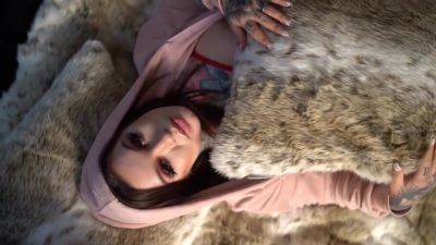 Sabien Demonia - Creampied On Furry Blanket In Velour - hclips.com