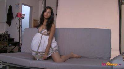 Stunning British Indian Babe Shanaya in her Best Nude Dance Ever HOT HOT HOT - txxx.com - India - Britain