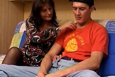 I Sani Principi Di Uno Zio Maiale - Episode 3 - upornia.com