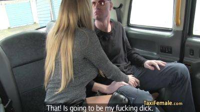 Milf Go Crazy On Cock In Taxi - videomanysex.com