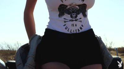 Hopeless So Frantic In Naked On The Motorcycle - upornia.com