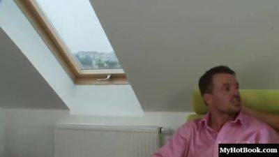 Whenever Donny Sees A Big Butt He Likes Theres Nowhere - upornia.com