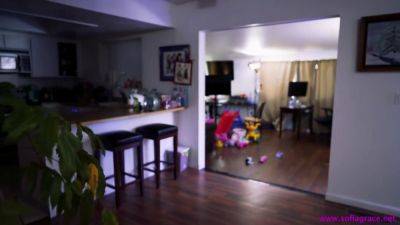 Milf Does House Work Watches Her Own Porn And Masturbates. 4k. Sofiagrace - videomanysex.com