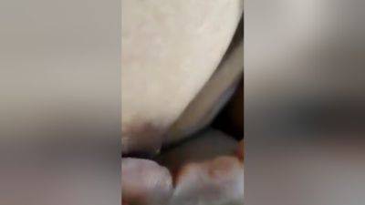 Phudi Se Pani Nikal Dia Ungli Krta Hoe - desi-porntube.com - India