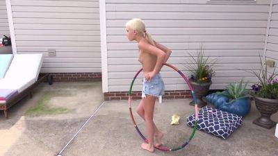 Kiara Cole - Kiara Cole - In The Hips - upornia.com