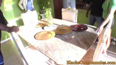 Bigboobs Milf Interracially Spitroasted - videomanysex.com