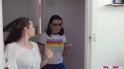 Chasey Gemini Willow Panty Snatcher - hotmovs.com