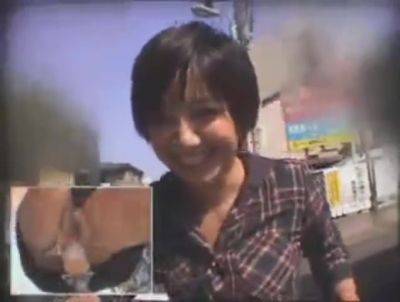 03541 Acme in agony on bicycle - hclips.com - Japan