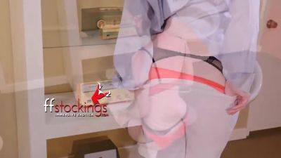 Damn I wet my panties - hotmovs.com