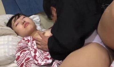 0136_TURA-341_syugakuryokou_onnakyoshi5 - senzuri.tube