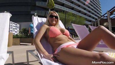 Large-breasted Mommy Hot Porn Video - hclips.com