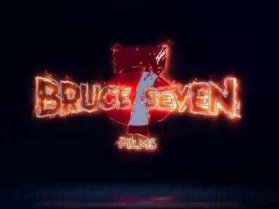 Bruce VII (Vii) - BRUCE SEVEN - Hot threesome drives lucky slave INSANE - drtuber.com