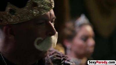 Jealous Royal Messenger Wit Their Pussies - hotmovs.com