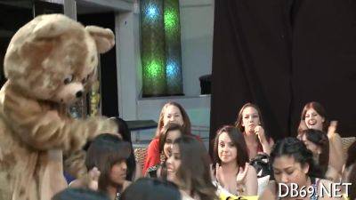 Explosive Pussy Pleasuring - hclips.com