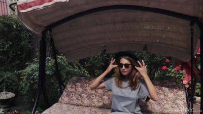 Belka Sunbathing Day - hotmovs.com