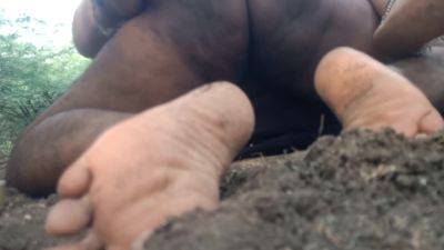 Bridge Nichey Chudayi Outdoor Village Sex - desi-porntube.com