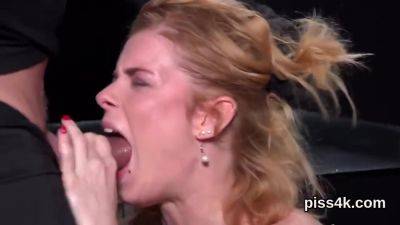 Cute Sweetie Is Geeting Peed On And Splatters Wet Slit - videomanysex.com