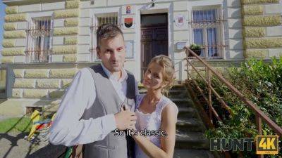 Steve Q And Sarah Kay - Wedding Arrangements - hotmovs.com - Czech Republic