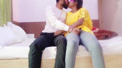 Fucking My Hot Sexy Girl In Oyo Room Romantic Passionate Seducing Sex In Hd With Hindi Clear Audio - hclips.com