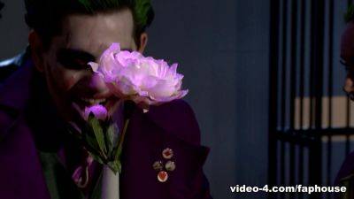 Cat-woman helps Joker escape from imprisonment and lets him screw her - FapHouse - hotmovs.com