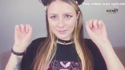 Spooky Boogie In Honeyplaybox Cat Girl Is Waiting For H - upornia.com