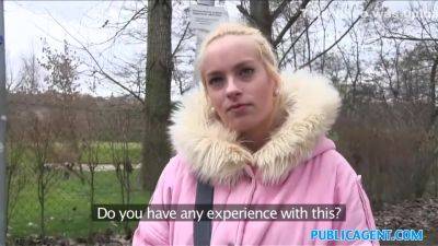 Amatuer Blonde With Bald Pussy Squats On Hard Shaved - upornia.com