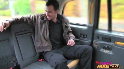 Female Taxi Driver Tempts Cop In Car - upornia.com