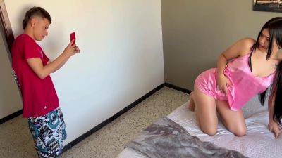 My Stepsister Tricks Me Into Taking Some Very Hot Photos Of Her And We End Up Having Hard Sex - hclips.com