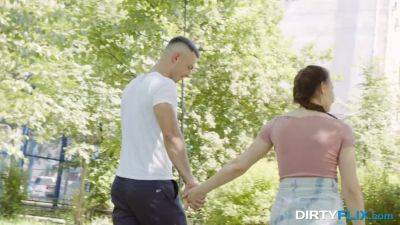 Fucking Gal In Pink Thighhighs - hotmovs.com