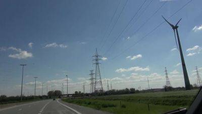 Hitchiking In Flanders Part 1 Threesome With Lynn - upornia.com