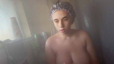 Taking A Shower - hclips.com