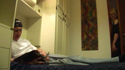 She Wanted Her Stepson - upornia.com