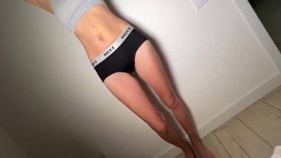 Thats A Good Way To Get Those Muddy Boobs Moving - desi-porntube.com